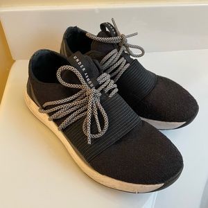 Womens Under Armour Sneaker